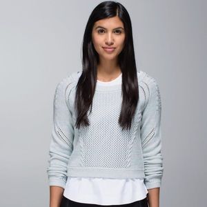 Lululemon Be Present Pullover NWT Size 8